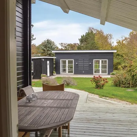 Five-Bedroom Holiday Home In Vejby Vejby
