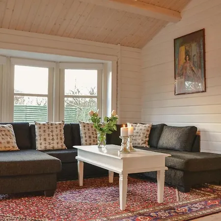 Holiday home Five-Bedroom Holiday Home In Vejby *